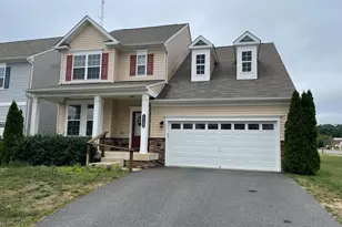 1728 Hudgins Farm Cir, Fredericksburg, VA 22408 - Photo 1