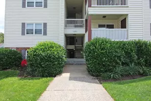 102 Chesterfield Ln, Stafford, VA 22556 - Photo 1