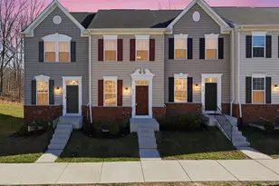 517 View Point Way, Fredericksburg, VA 22405 - Photo 1