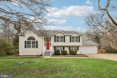 13 Howard Circle, Fredericksburg, VA 22405 - Photo 1