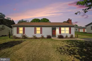 907 Eastern View Dr, Fredericksburg, VA 22405 - Photo 1