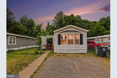 28 Courage Ln, Stafford, VA 22554 - Photo 1