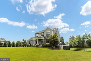 215 Saddle Ridge Ln, Fredericksburg, VA 22406 - Photo 1