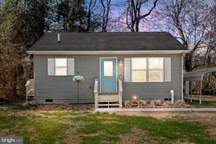 1223 Shore Dr, Colonial Beach, VA 22443 - Photo 1