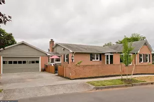 352 Sheridan Ave, Winchester, VA 22601 - Photo 1