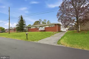 433 Beechcroft Rd, Winchester, VA 22601 - Photo 1
