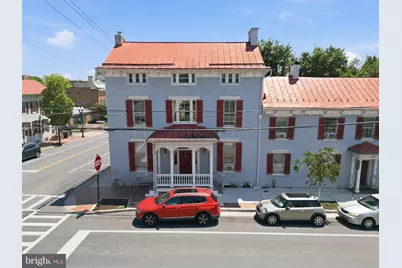 142 N Washington Street #7, Winchester, VA 22601 - Photo 1