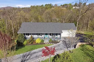 112 Apple Orchard Dr, Linden, VA 22642 - Photo 1