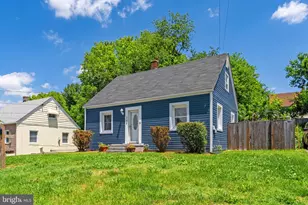 355 W 9th St, Front Royal, VA 22630 - Photo 1