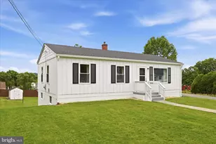 814 W 15th St, Front Royal, VA 22630 - Photo 1