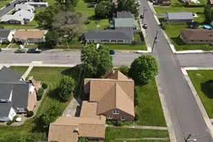 302 Highland Ave, Petersburg, WV 26847 - Photo 1