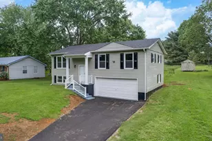 133 Meadowlark Ln, Shepherdstown, WV 25443 - Photo 1