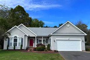 353 Spyglass Hill Dr, Charles Town, WV 25414 - Photo 1