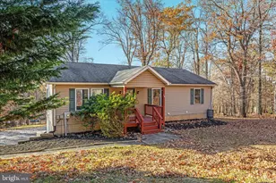 351 Cub Run Ln, Harpers Ferry, WV 25425 - Photo 1