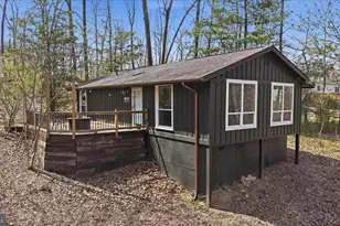 119 Cub Run Ln, Harpers Ferry, WV 25425 - Photo 1