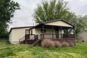 107 Sawmill Ct, Charles Town, WV 25414 - Photo 1