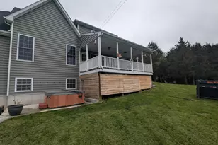 395 Mason Farm Dr, Kearneysville, WV 25430 - Photo 4