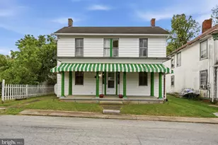 309 W Academy St, Charles Town, WV 25414 - Photo 1