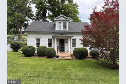 183 Fairmont Avenue, Shepherdstown, WV 25443 - Photo 1