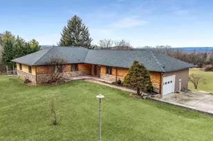 9 Schoolhouse Way, Hedgesville, WV 25427 - Photo 1