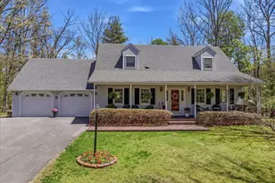 45 Cleaveland Acres Ct, Berkeley Springs, WV 25411 - Photo 1
