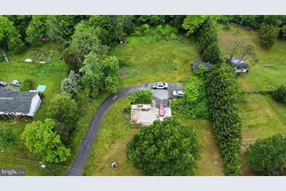 71 Bennett Lane, Berkeley Springs, WV 25411 - Photo 1