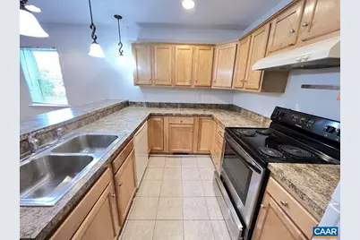 301 SW 7th St, Charlottesville, VA 22903 - Photo 8