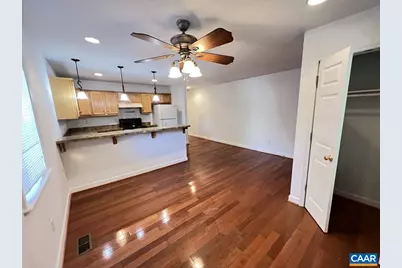 301 SW 7th St, Charlottesville, VA 22903 - Photo 4