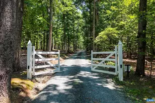 1790 Lambs Rd, Charlottesville, VA 22901 - Photo 2