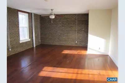 475 Valley St, Scottsville, VA 24590 - Photo 4