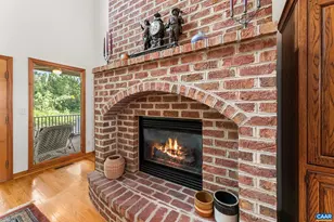 690 Page St, Scottsville, VA 24590 - Photo 16