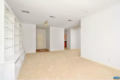 408 E Market St #305, Charlottesville, VA 22902 - Photo 4