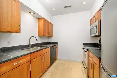 408 E Market St #305, Charlottesville, VA 22902 - Photo 14