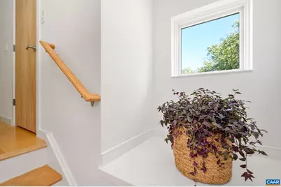 1130 E High St #J, Charlottesville, VA 22902 - Photo 22