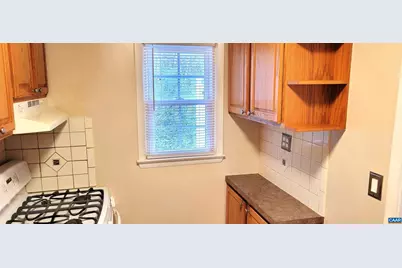 2527 Hydraulic Rd #1, Charlottesville, VA 22901 - Photo 6