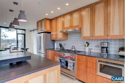 550 Water St #201, Charlottesville, VA 22902 - Photo 16