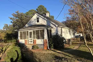 1227 Blue Ridge Ave, Crozet, VA 22932 - Photo 2