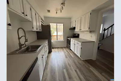 988 Salisbury Sq, Charlottesville, VA 22901 - Photo 8