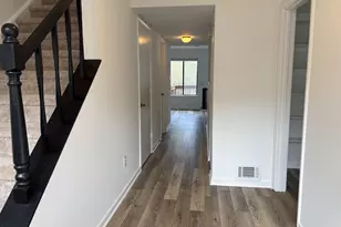 988 Salisbury Square, Charlottesville, VA 22901 - Photo 4