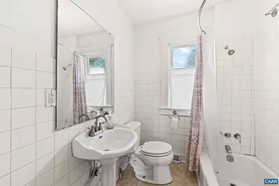 504 NW 12th St, Charlottesville, VA 22903 - Photo 10