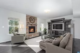 1578 Burgundy Ln, Charlottesville, VA 22911 - Photo 10