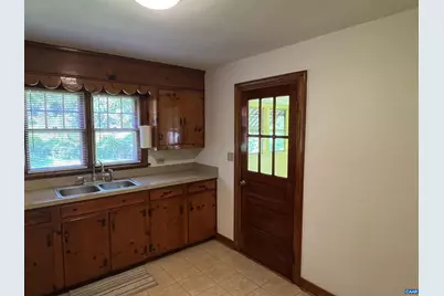 1320 Avon St, Charlottesville, VA 22902 - Photo 12