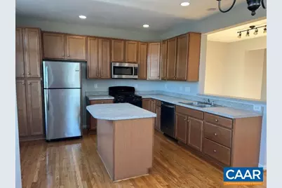 2174 Lockwood Dr, Charlottesville, VA 22911 - Photo 4