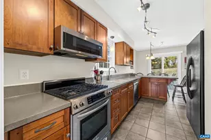 1570 Robin Ln, Charlottesville, VA 22911 - Photo 8