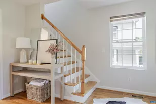 324 NW 8th St, Charlottesville, VA 22903 - Photo 16