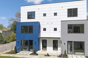 985 5th St SW, Charlottesville, VA 22902 - Photo 2