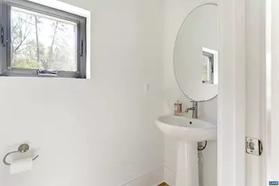 985 5th St SW, Charlottesville, VA 22902 - Photo 16