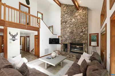 278 E Catoctin Dr, Wintergreen Resort, VA 22967 - Photo 14