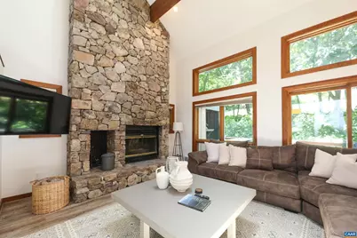 278 E Catoctin Dr, Wintergreen Resort, VA 22967 - Photo 10