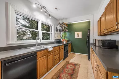 810 Tunlaw Pl, Charlottesville, VA 22903 - Photo 14